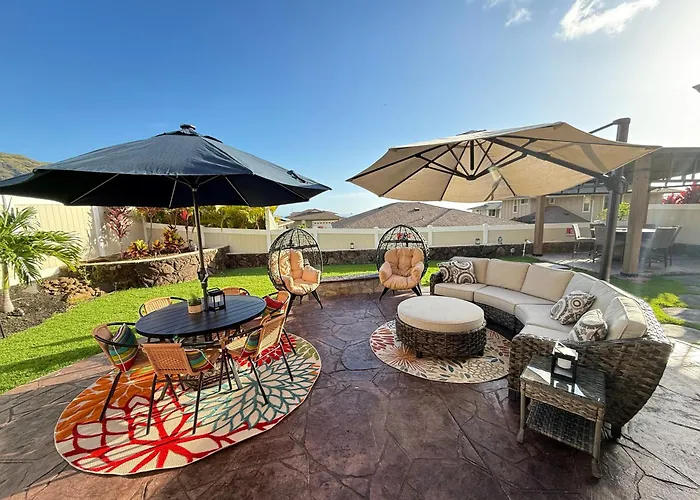 New 4 Bedroom Home With Ocean And Gorgeous Mountain Views In The Gated Community Of Mauna Olu
